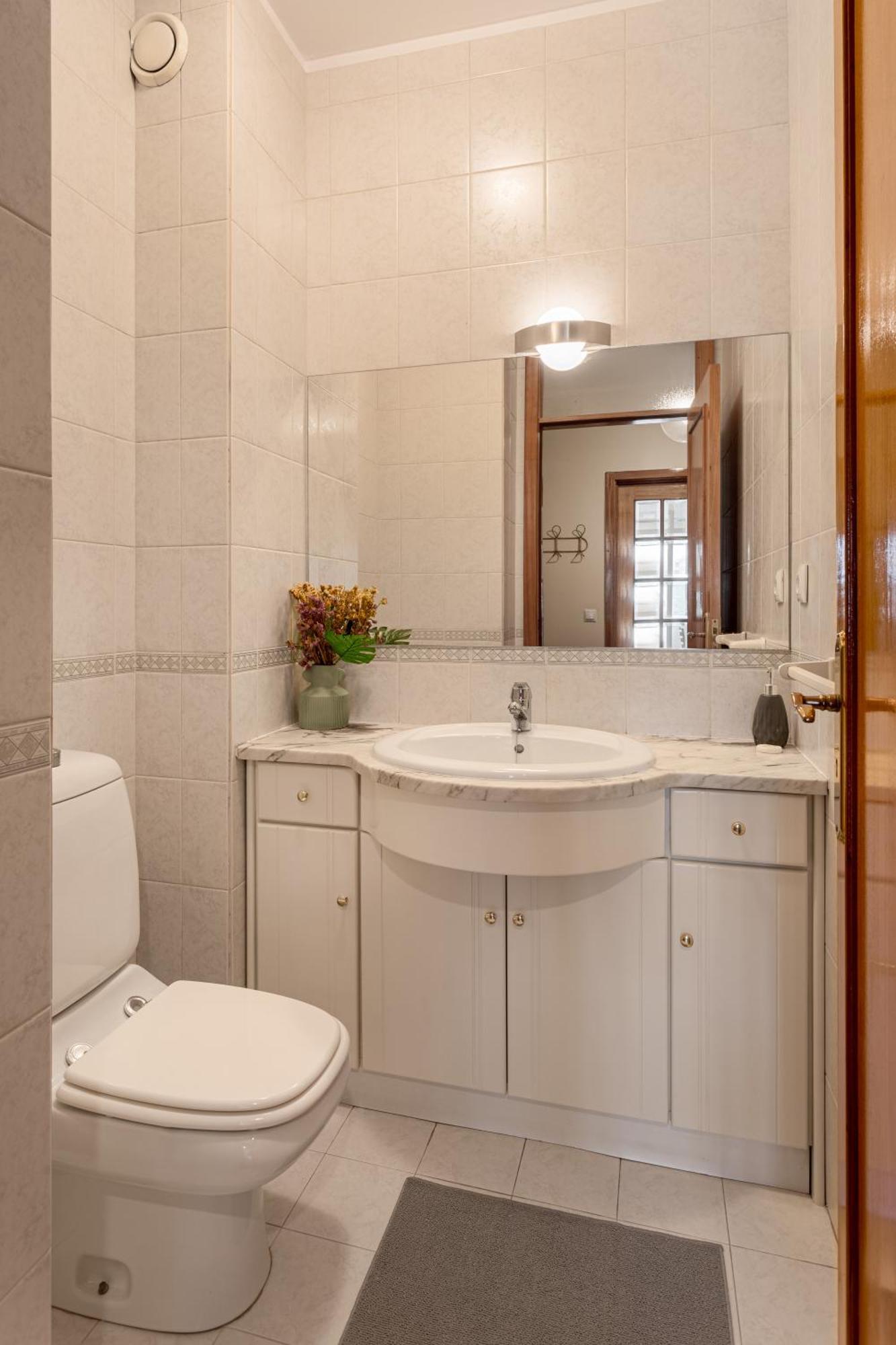 Joivy Stylish City Centre Flat With Parking Maía Exterior foto