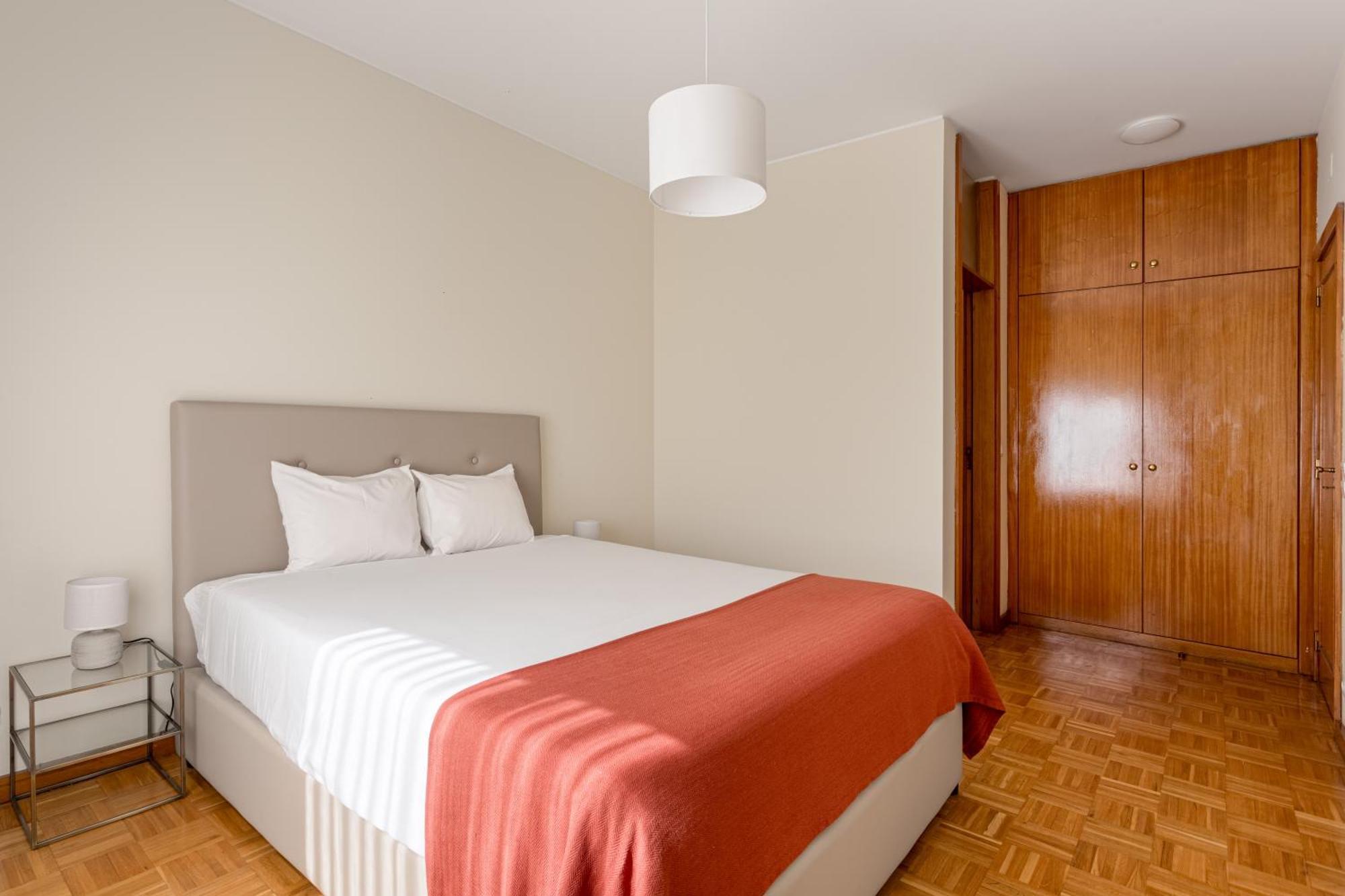 Joivy Stylish City Centre Flat With Parking Maía Exterior foto